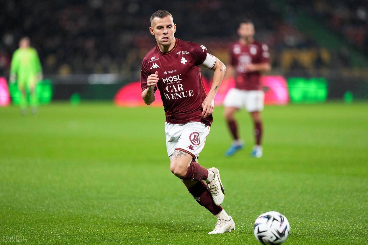 1-0,30岁隆吉耶一剑封喉，率队豪取法甲4连胜，一夜逼近前二